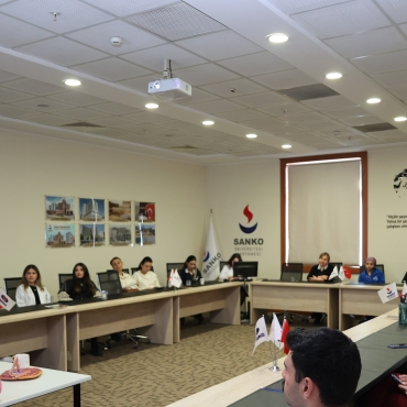 SANKO ÜNİVERSİTESİ HASTANESİ’NDE “BİLİNÇLİ GEBELER, SAĞLIKLI BEBEKLER” KONULU EĞİTİM TOPLANTISI YAPILDI