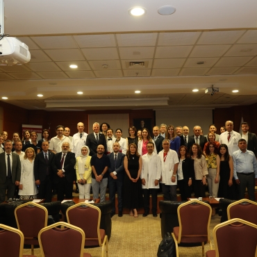 SANKO ÜNİVERSİTESİ HASTANESİ’NDE “ONKOLOJİDE GÜNCEL BAKIŞ” KONULU TOPLANTI DÜZENLENDİ