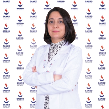 FİZİKSEL TIP VE REHABİLİTASYON UZMANI DR. EMİNE KOLU, SANKO ÜNİVERSİTESİ HASTANESİ’NDE